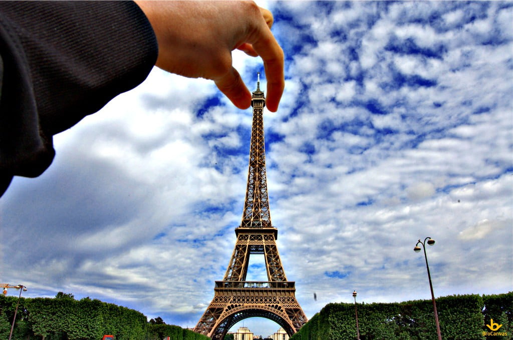 Tháp Eiffel bị dỡ bỏ