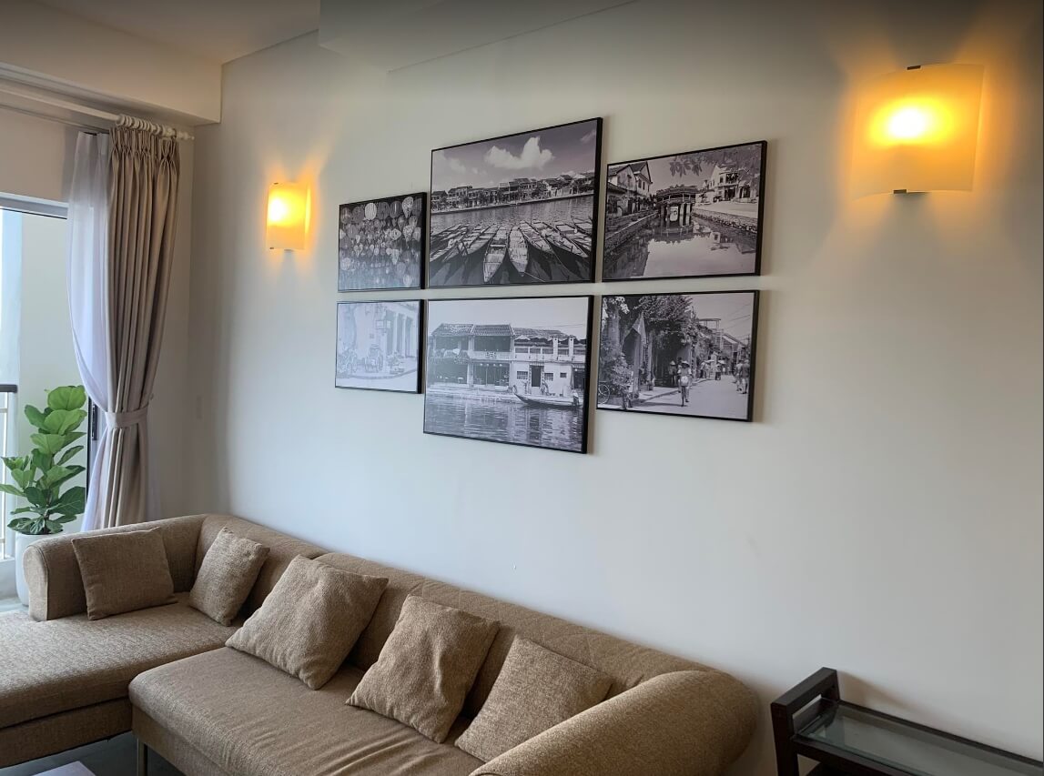 BroCanvas treo tranh trang trí phòng khách tại tòa nhà Indochina Bạch Đằng