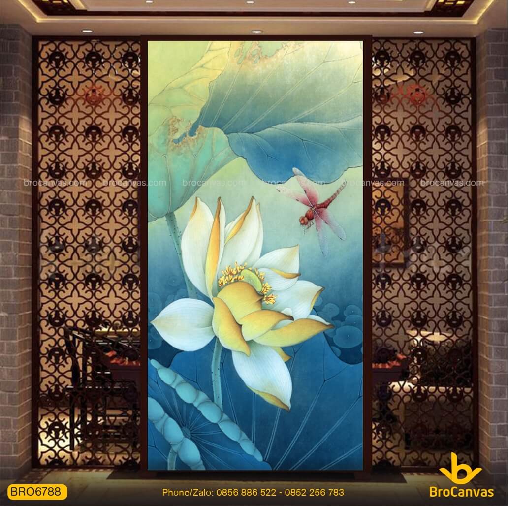 Tranh Hoa Sen Vàng Vẽ Tay Sơn Dầu và Con Chuồng Chuồng In Canvas Treo Tường BRO6788