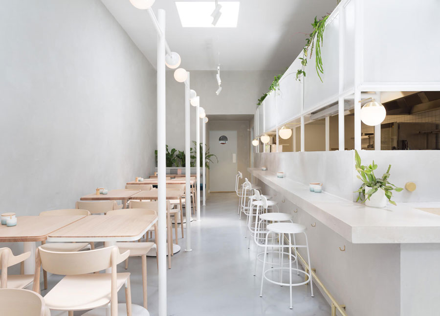 Bạn có thể lựa chọn những thiết kế hiện đại cho quán cafe
