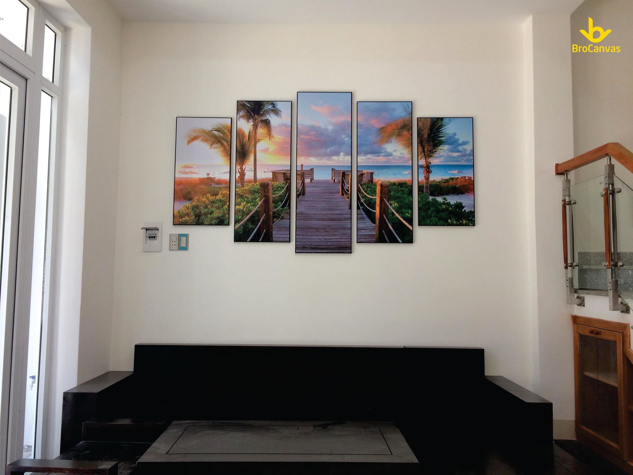 Hướng dẫn cách decor phòng khách cho mọi nhà bằng tranh canvas